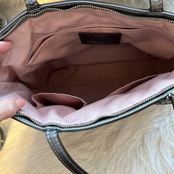 Coach Handbag Silver - Picture 11 of 16
